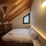 Casa Giuliana Con Skibus Gratis דירה *